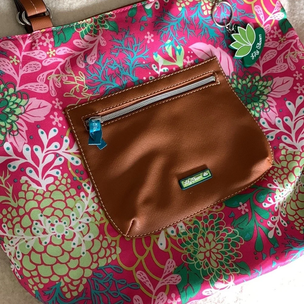 Lily Bloom Convertible Shoulder Bag - Picture 3 of 9